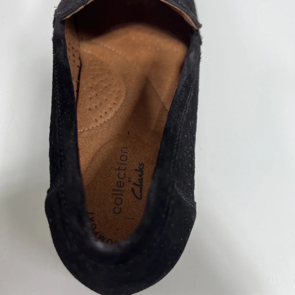 Clarks Collection Women's Size 8‎ Black Suede Loafers Slip On Comfort Shoes